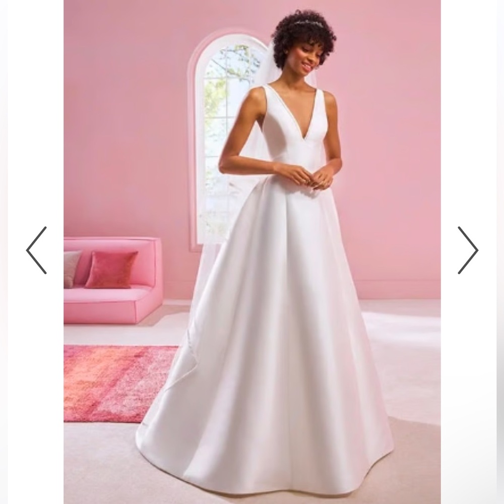 Pronovias White One Vanessa Wedding Dress Size 8